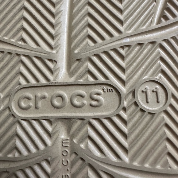 CROCS MEN'S SWIFTWATER EXPEDITION SANDAL, tan & brown SIZE 11 - Picture 8 of 8